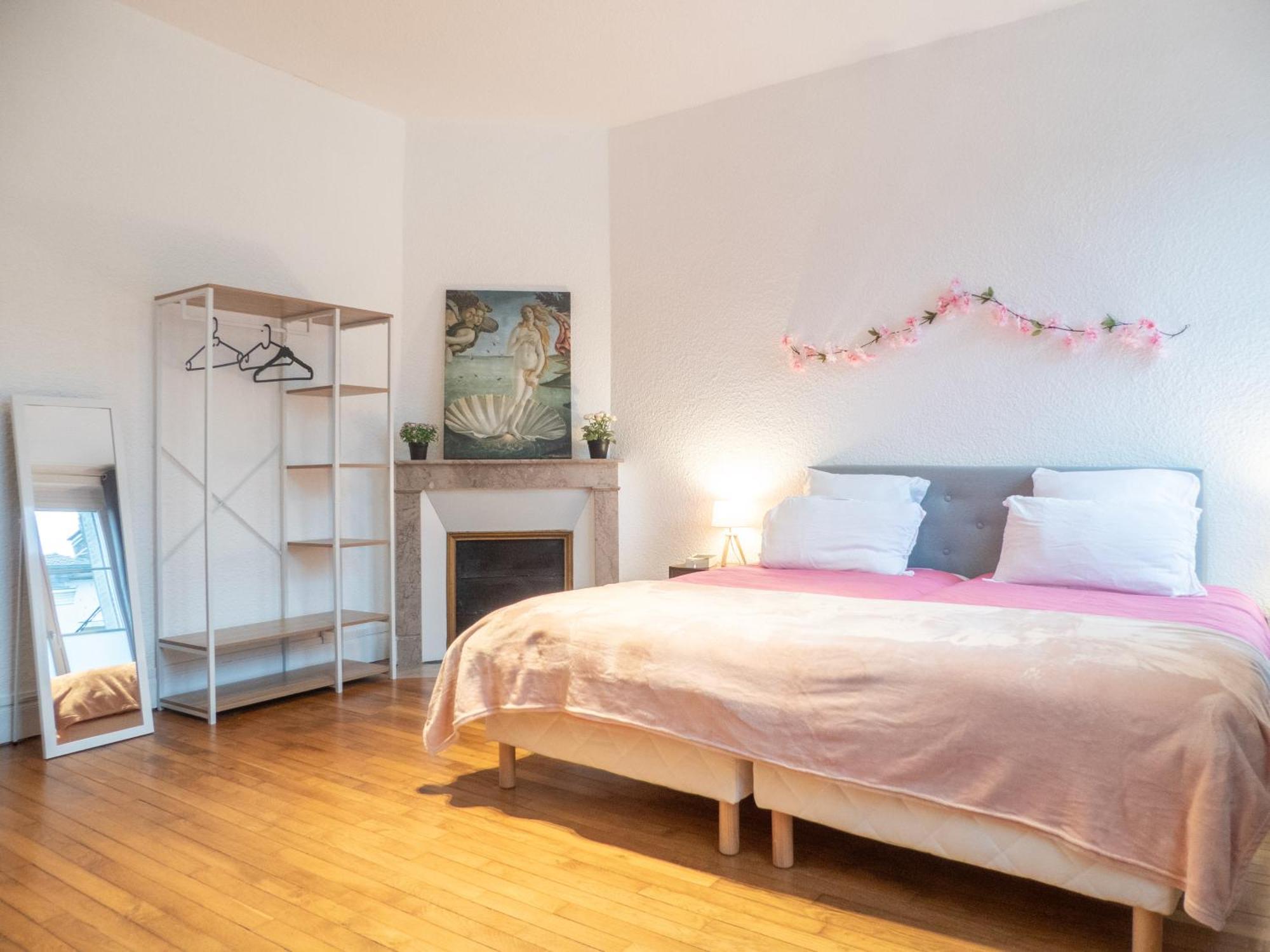 L'Amour De La Paix - Centre-Ville - Jardin - Proche Gare - Tv65"Primevideo - Ambiance Tres Chaleureuse - Parking Gratuit Sous-Video Surveillance Proche - Gere Par Presta-Zen'Services Verdun-sur-Meuse Exteriér fotografie